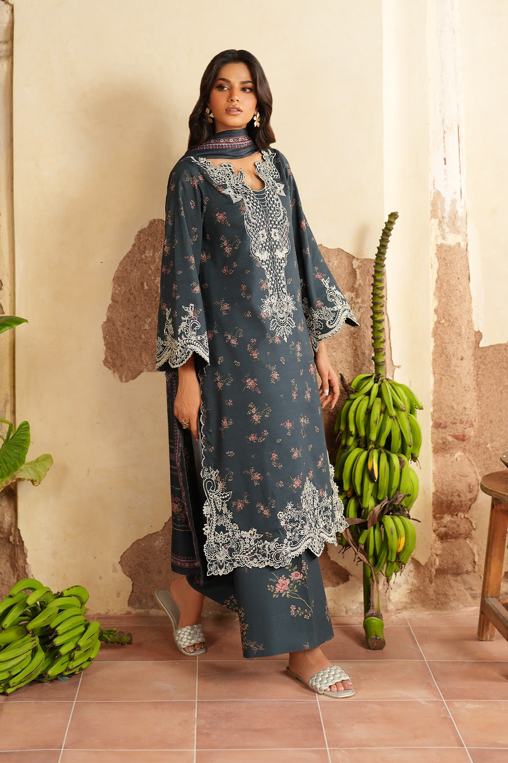 Pre Fall '25 By Iznik
