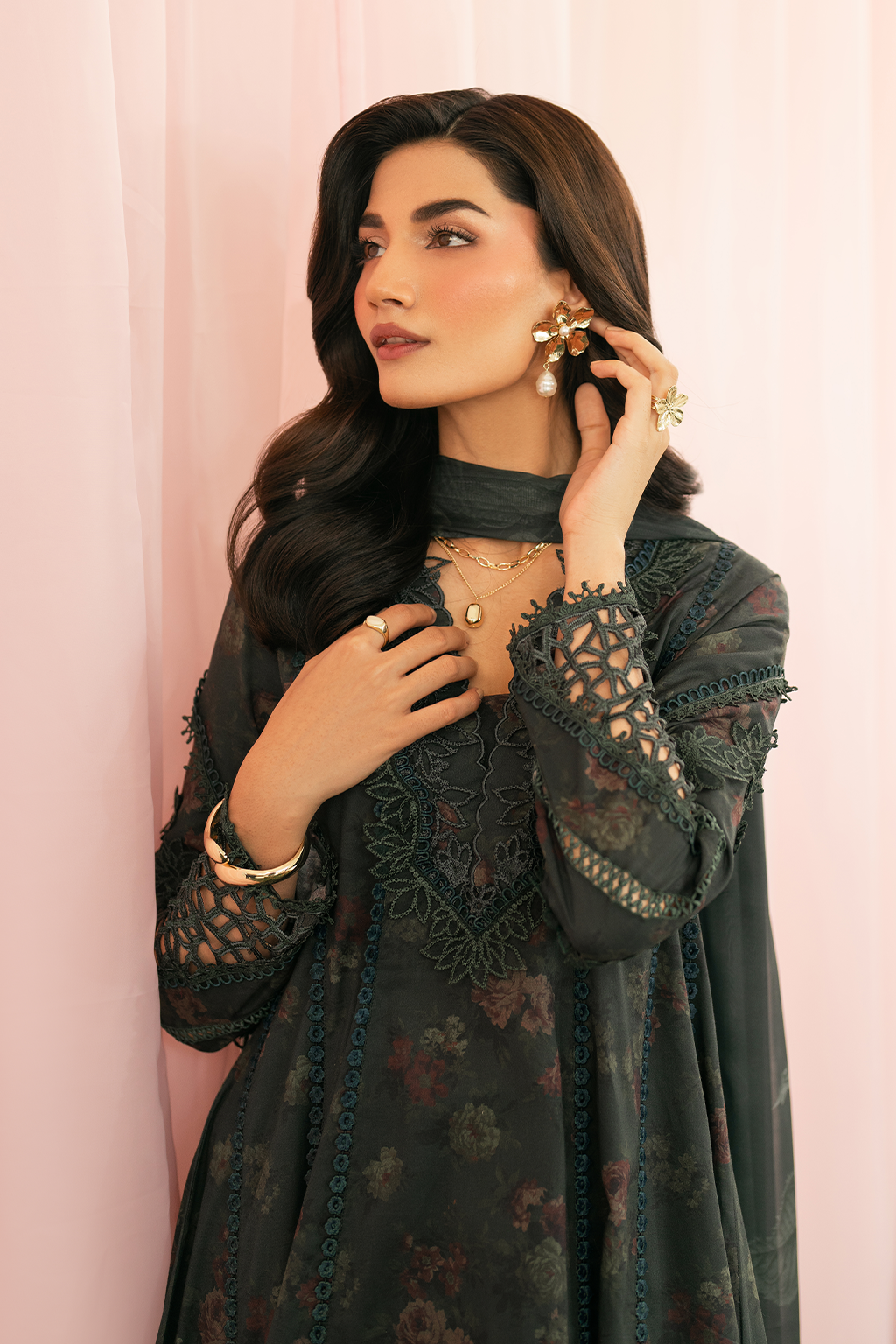 Festive Edition Lawn '25 By Iznik