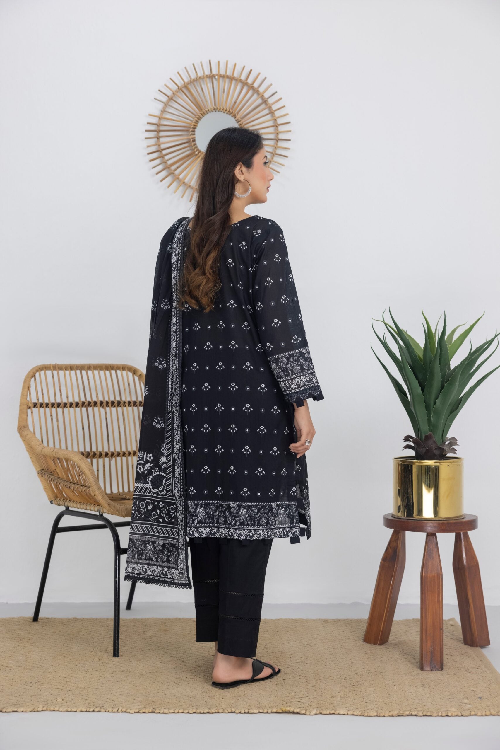 Salina By Regalia Black & White Chapter 3 Lawn Collection 24