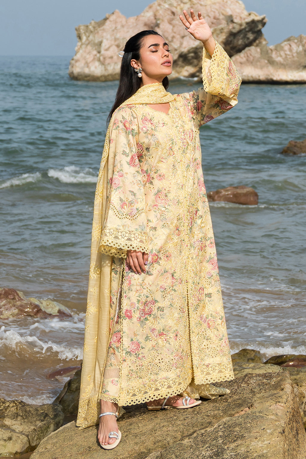 Afrozeh Summer Together Lawn Collection '24 (03)