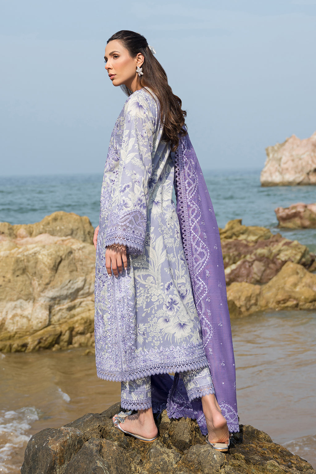 Afrozeh Summer Together Lawn Collection '24 (05)