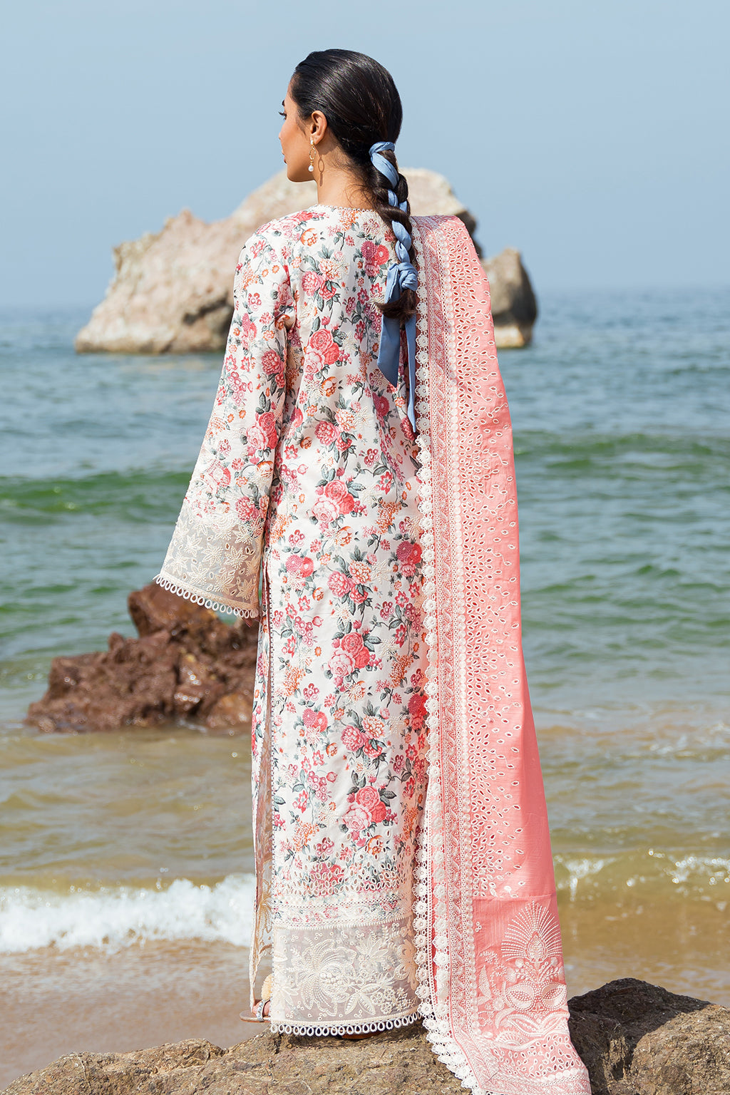 Afrozeh Summer Together Lawn Collection '24 (02)