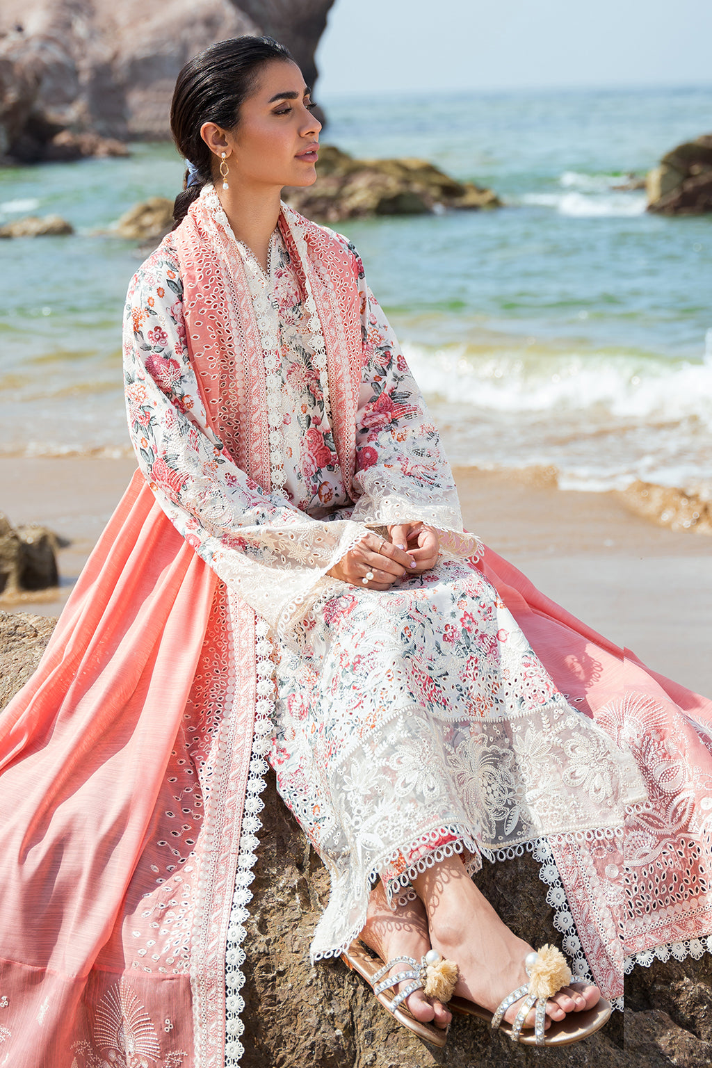 Afrozeh Summer Together Lawn Collection '24 (02)