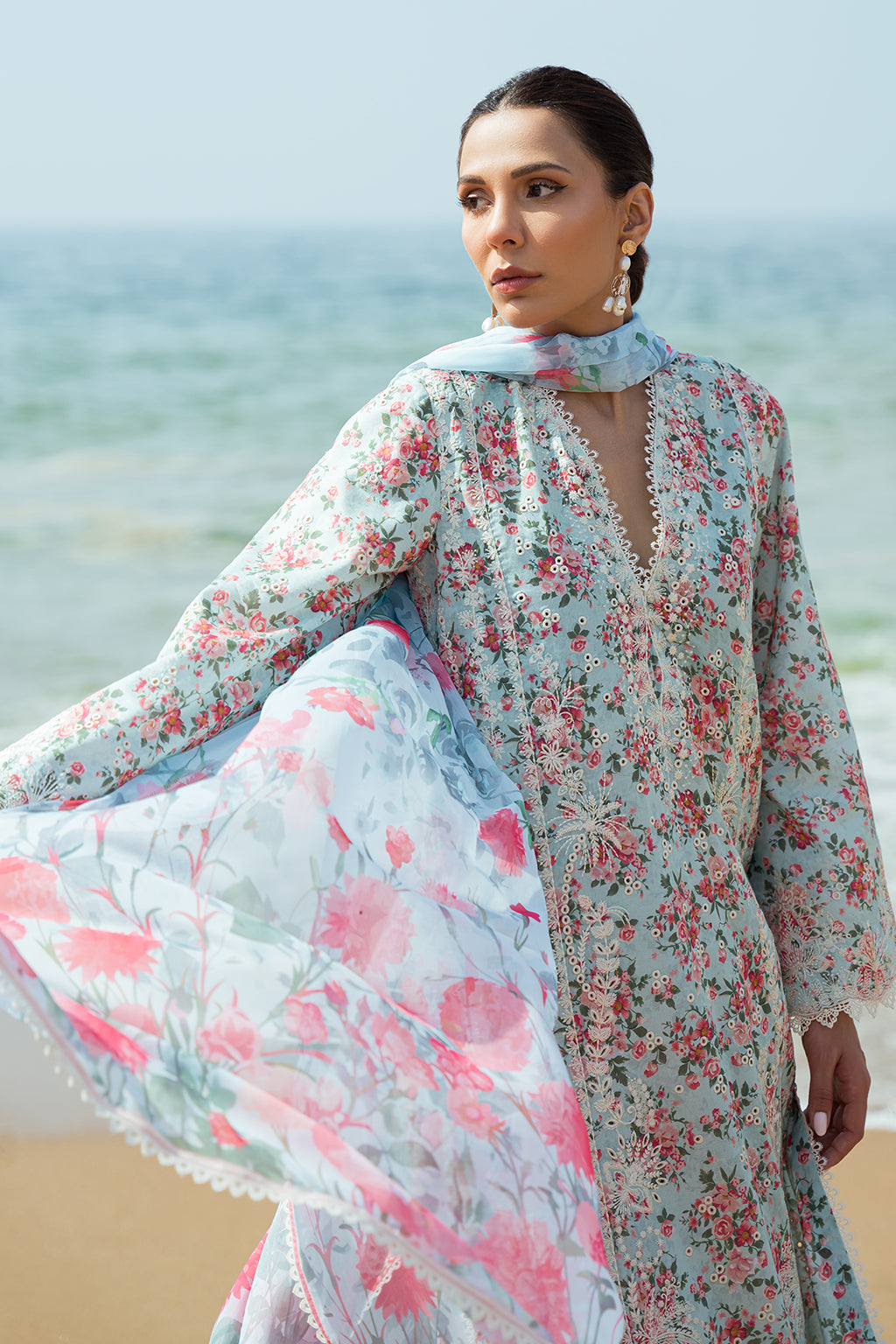 Afrozeh Summer Together Lawn Collection '24 (10)