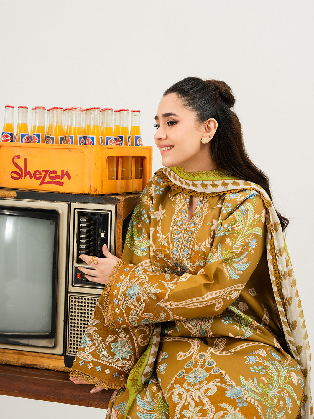 Anaya Lawn Vol 1 '26 BY Mahnur