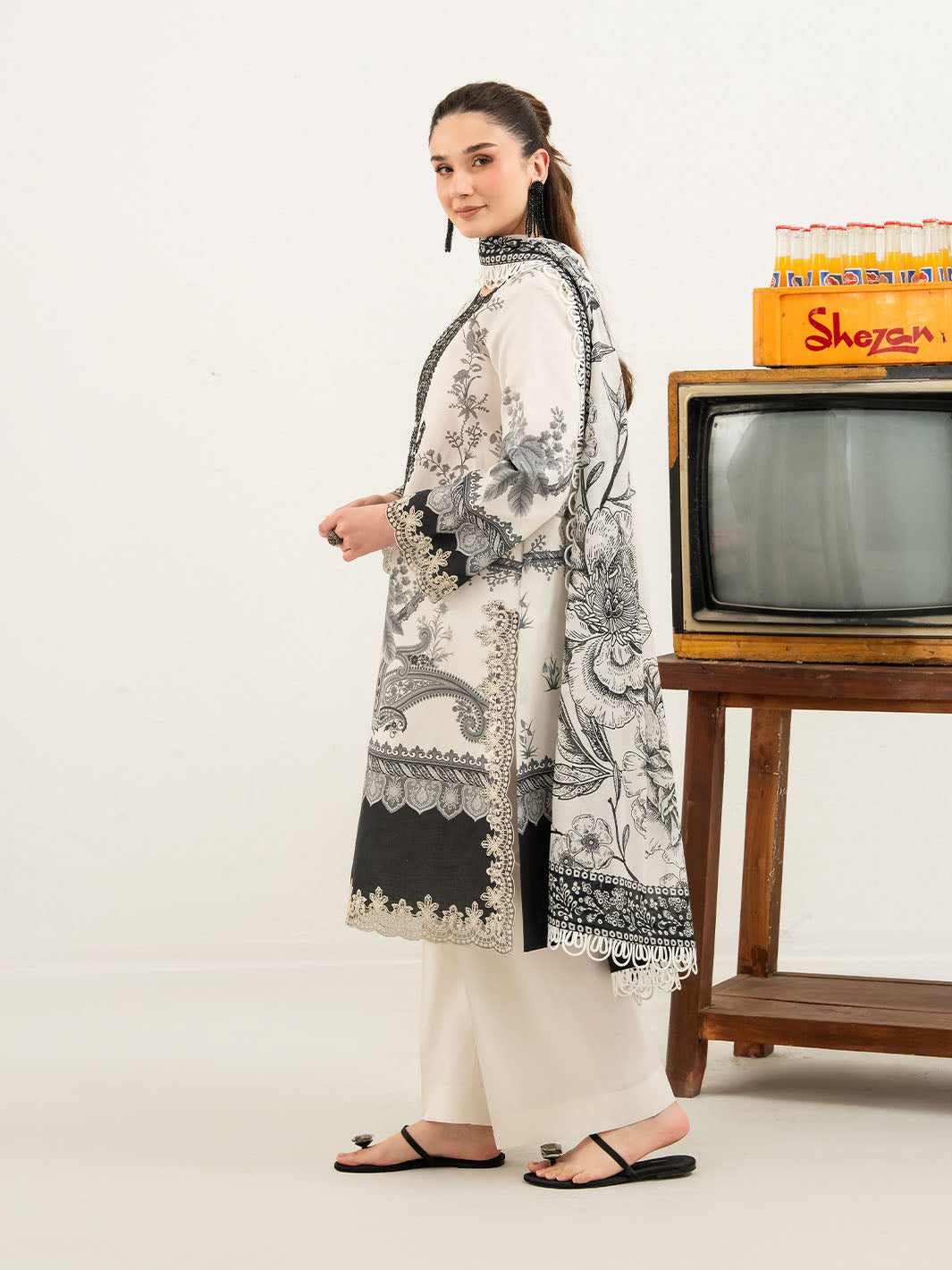 Anaya Lawn Vol 1 '26 BY Mahnur