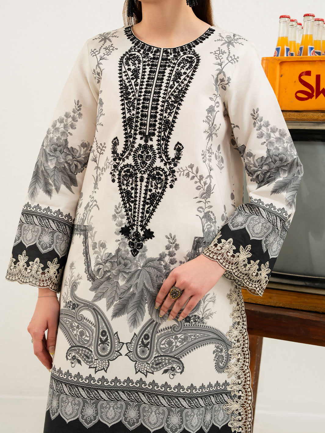 Anaya Lawn Vol 1 '26 BY Mahnur