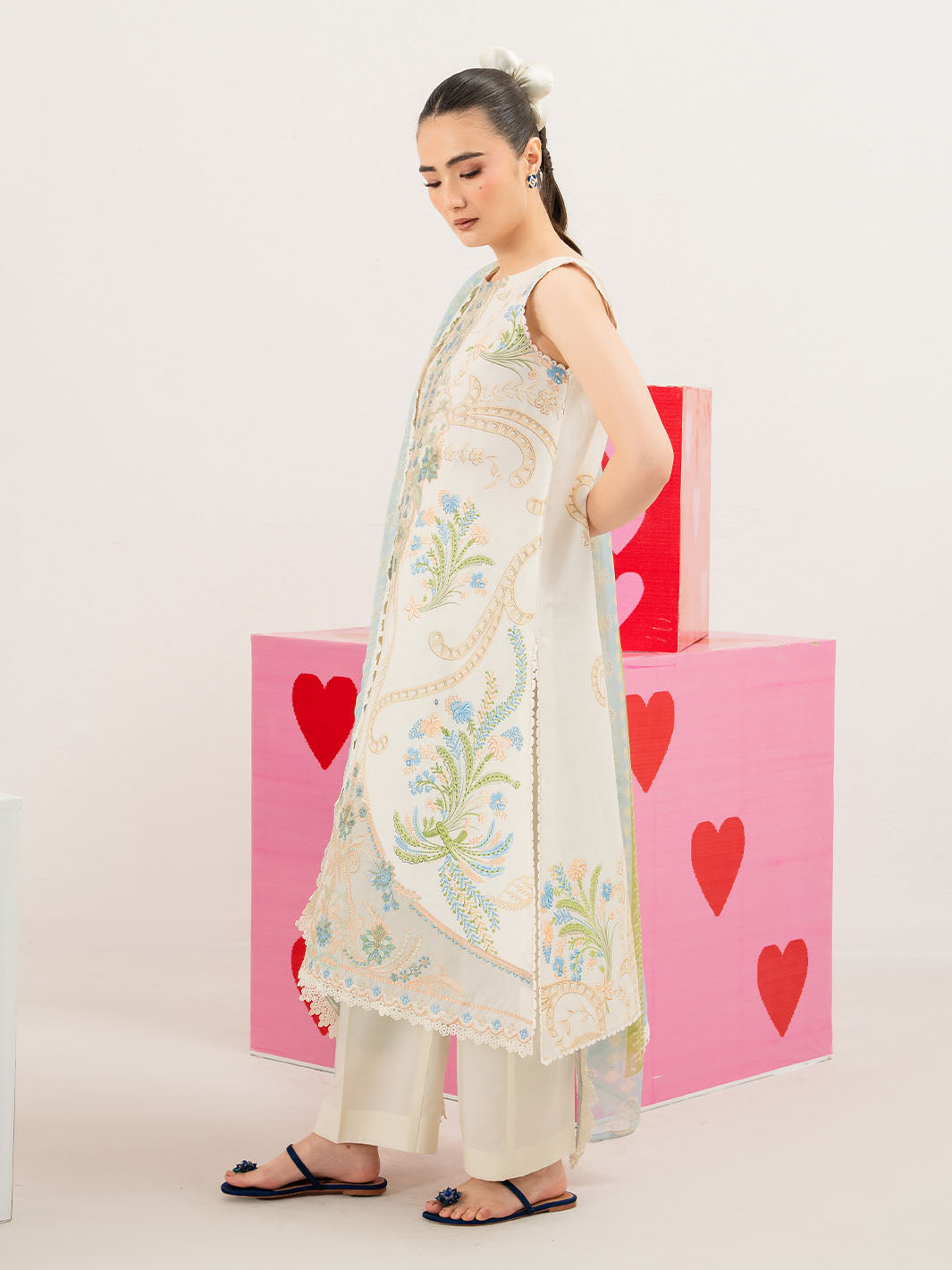 Anaya Lawn Vol 1 '26 BY Mahnur