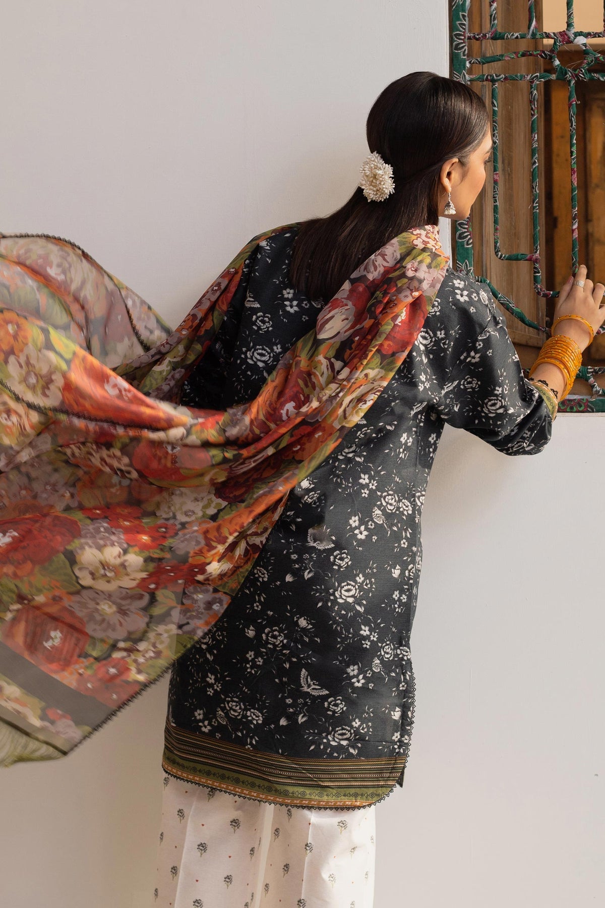 Coco Printed Lawn Collection By ZaraShahjahan D-07