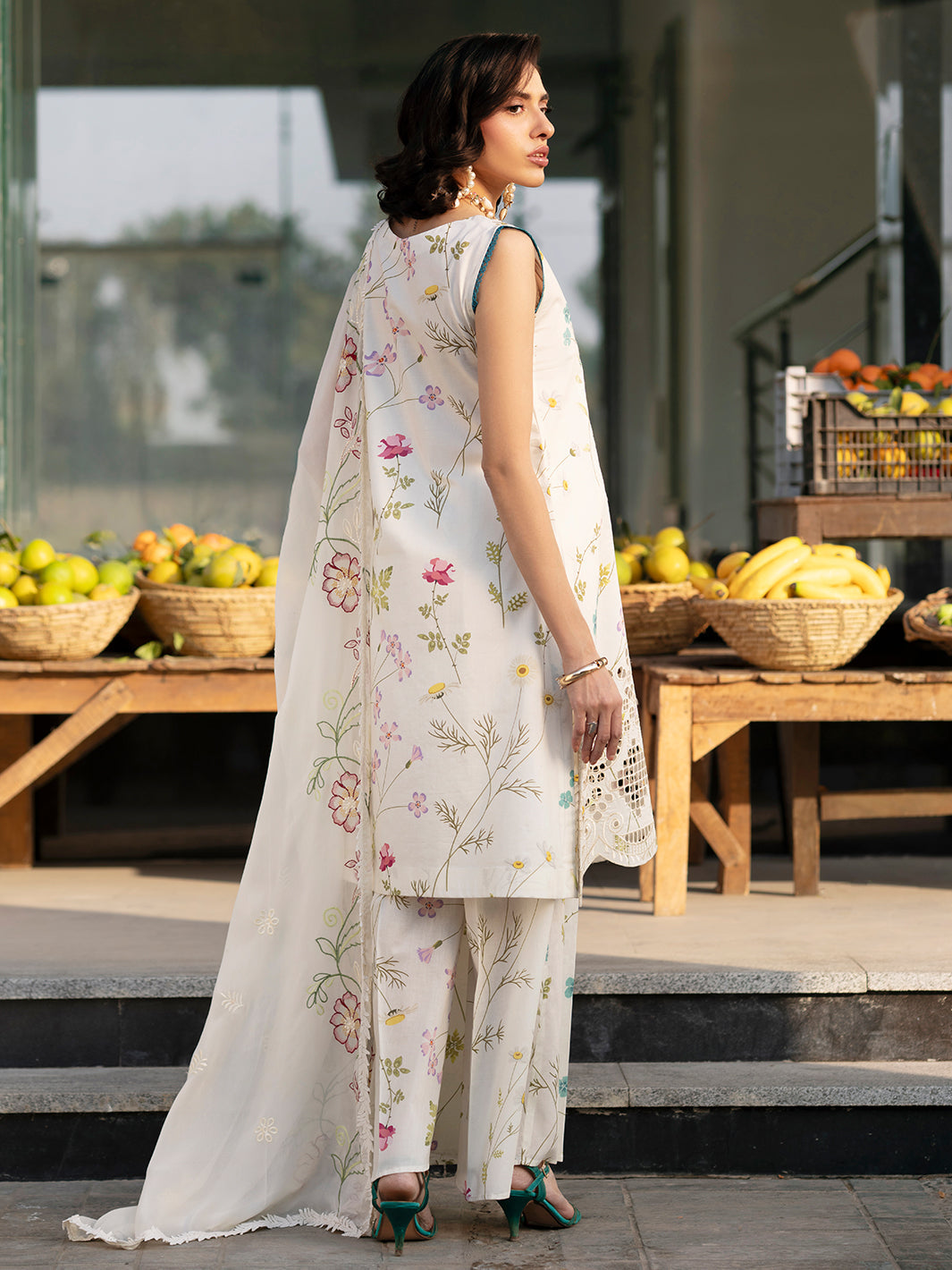 Broadway Luxury Lawn '26 By Mahnur