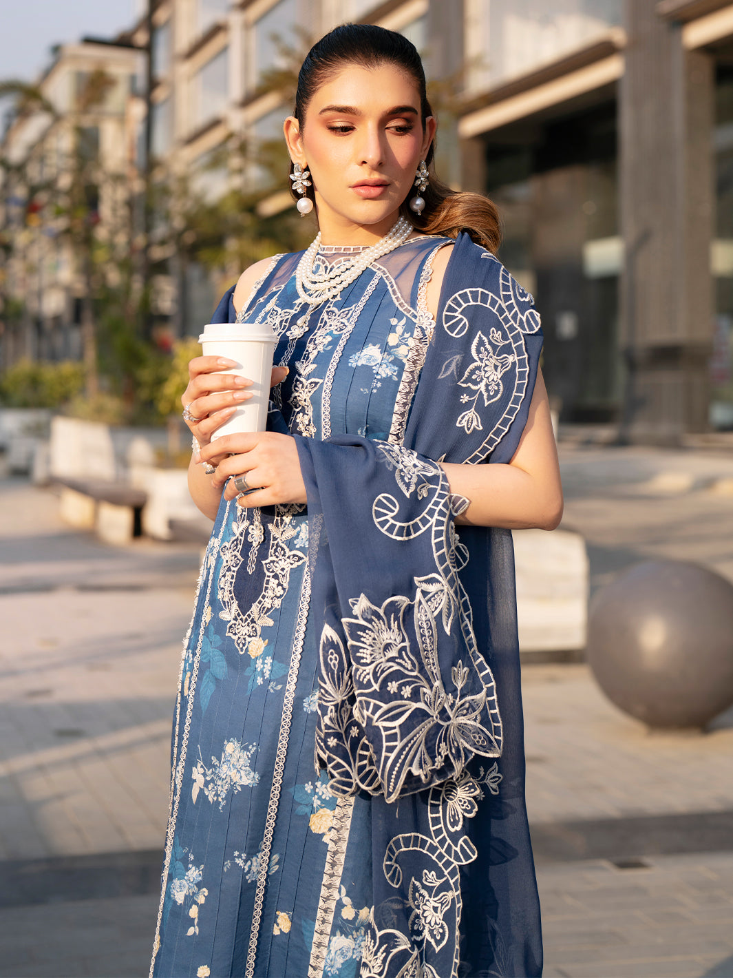 Broadway Luxury Lawn '26 By Mahnur