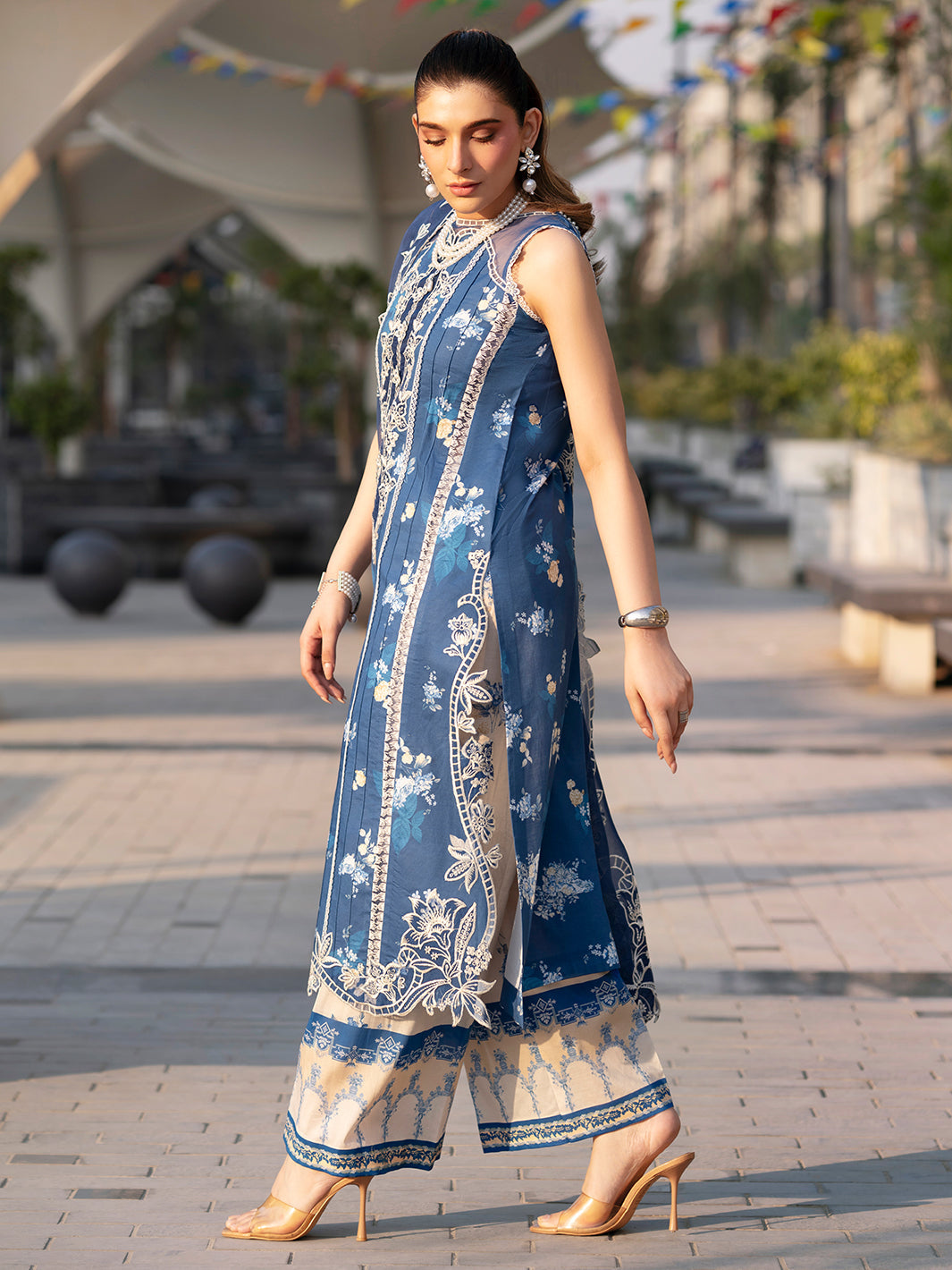 Broadway Luxury Lawn '26 By Mahnur