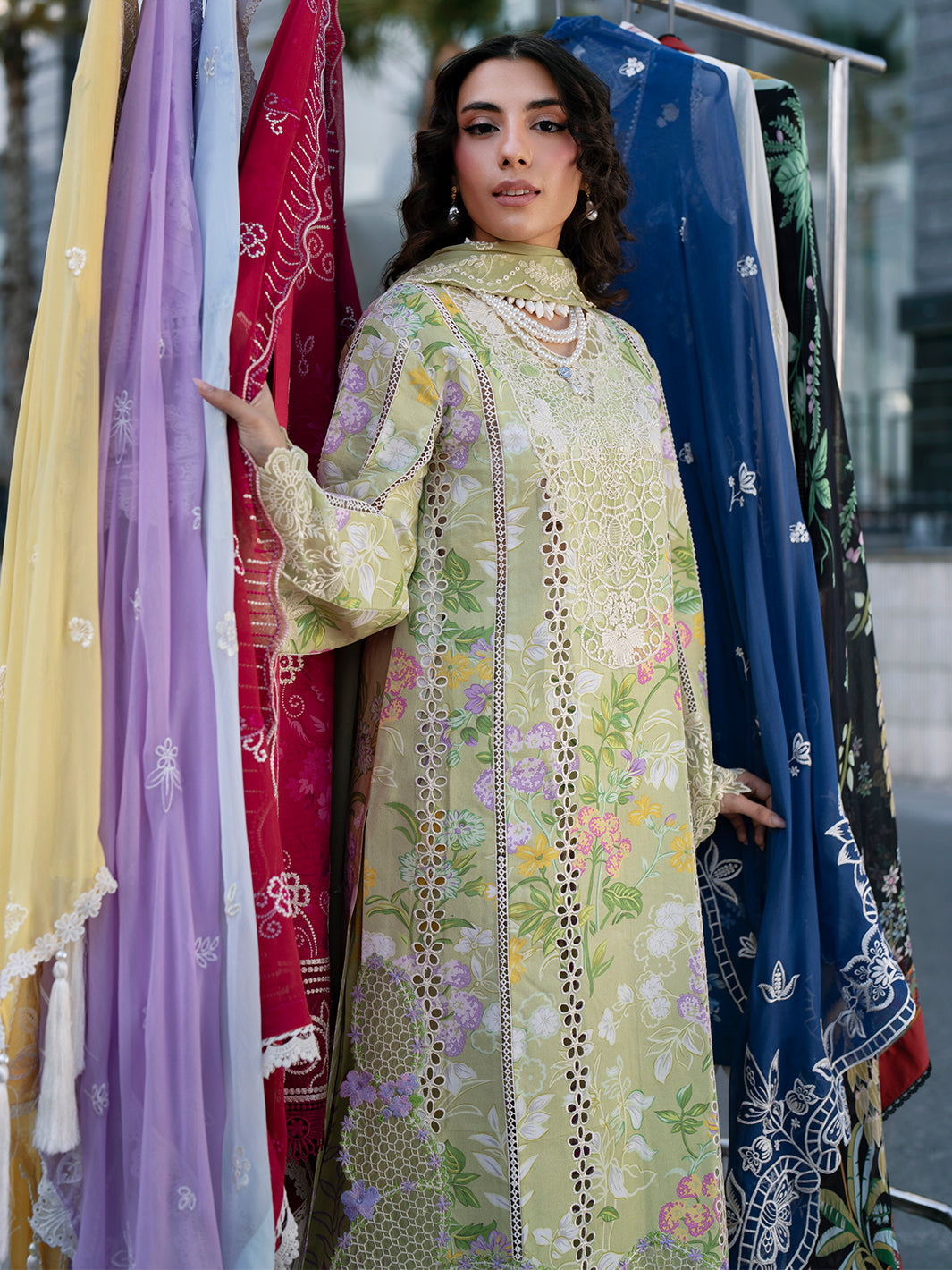 Broadway Luxury Lawn '26 By Mahnur