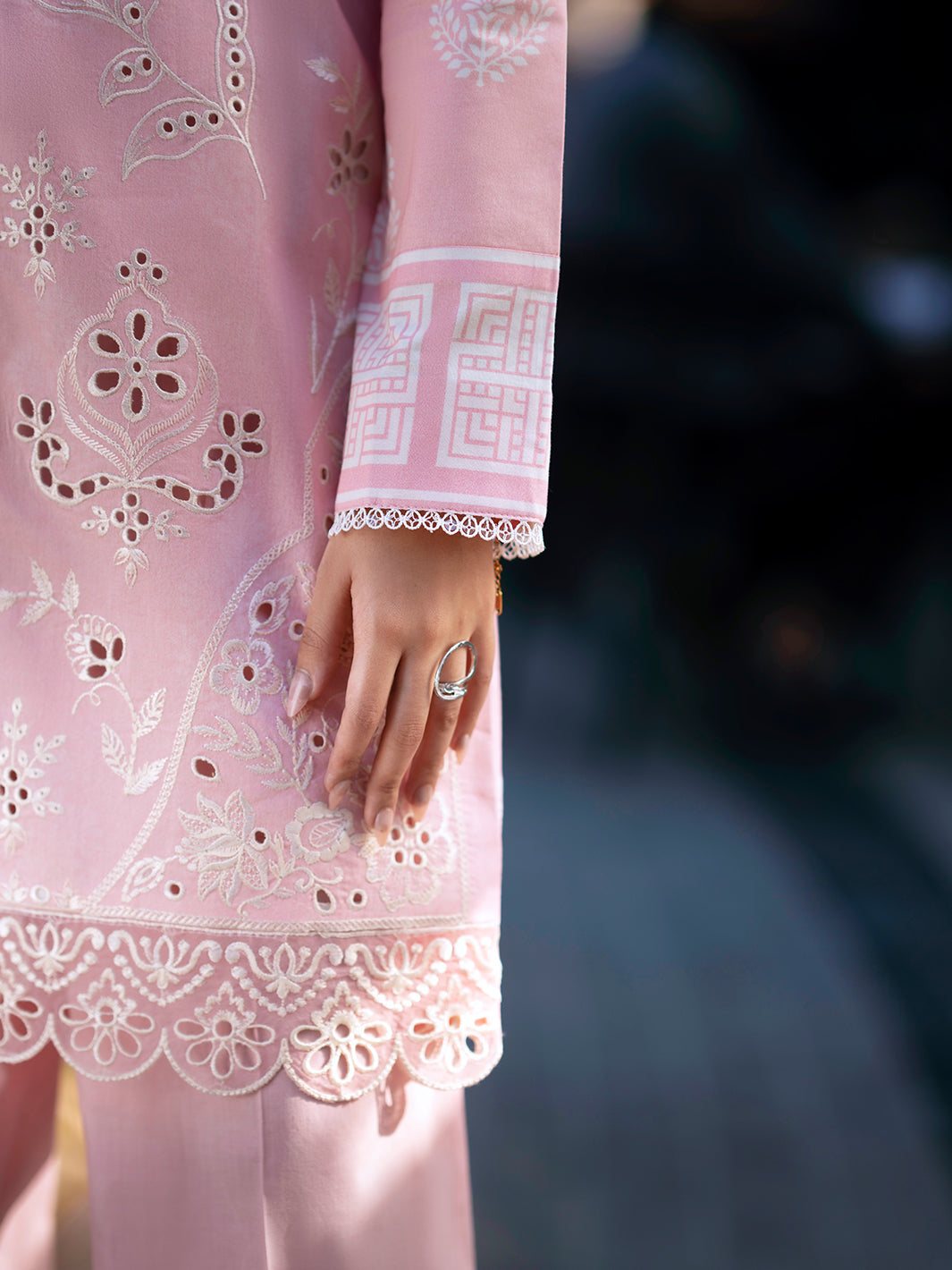 Broadway Luxury Lawn '26 By Mahnur