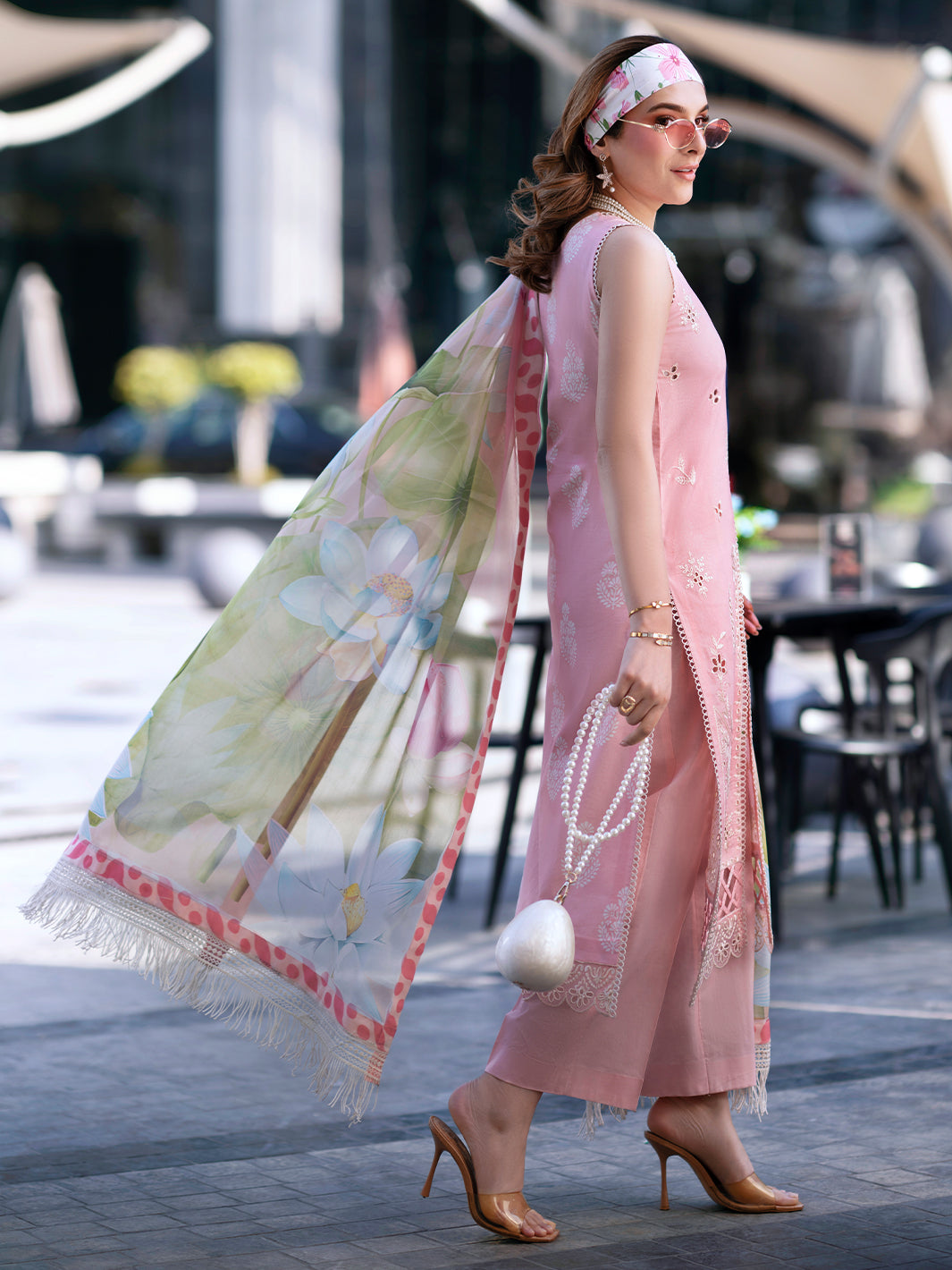 Broadway Luxury Lawn '26 By Mahnur