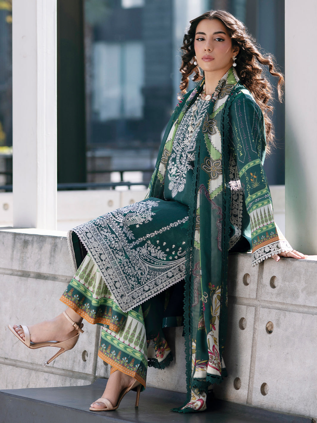 Broadway Luxury Lawn '26 By Mahnur