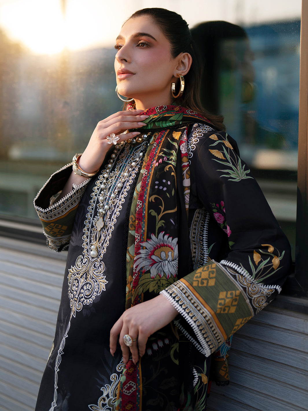 Broadway Luxury Lawn '26 By Mahnur