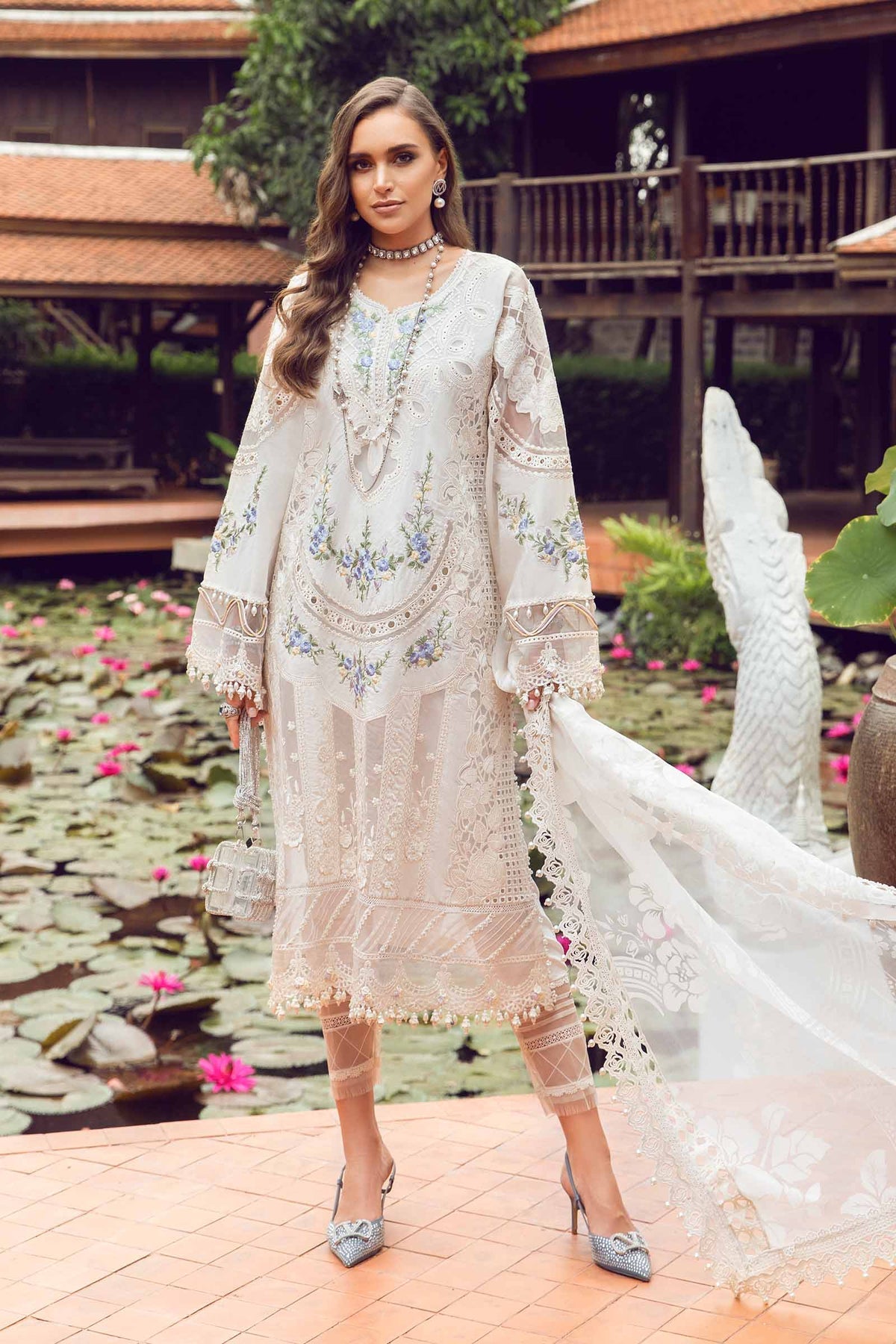 Maria.B Eid 2 Edit Luxury Lawn Collection 24 (04)