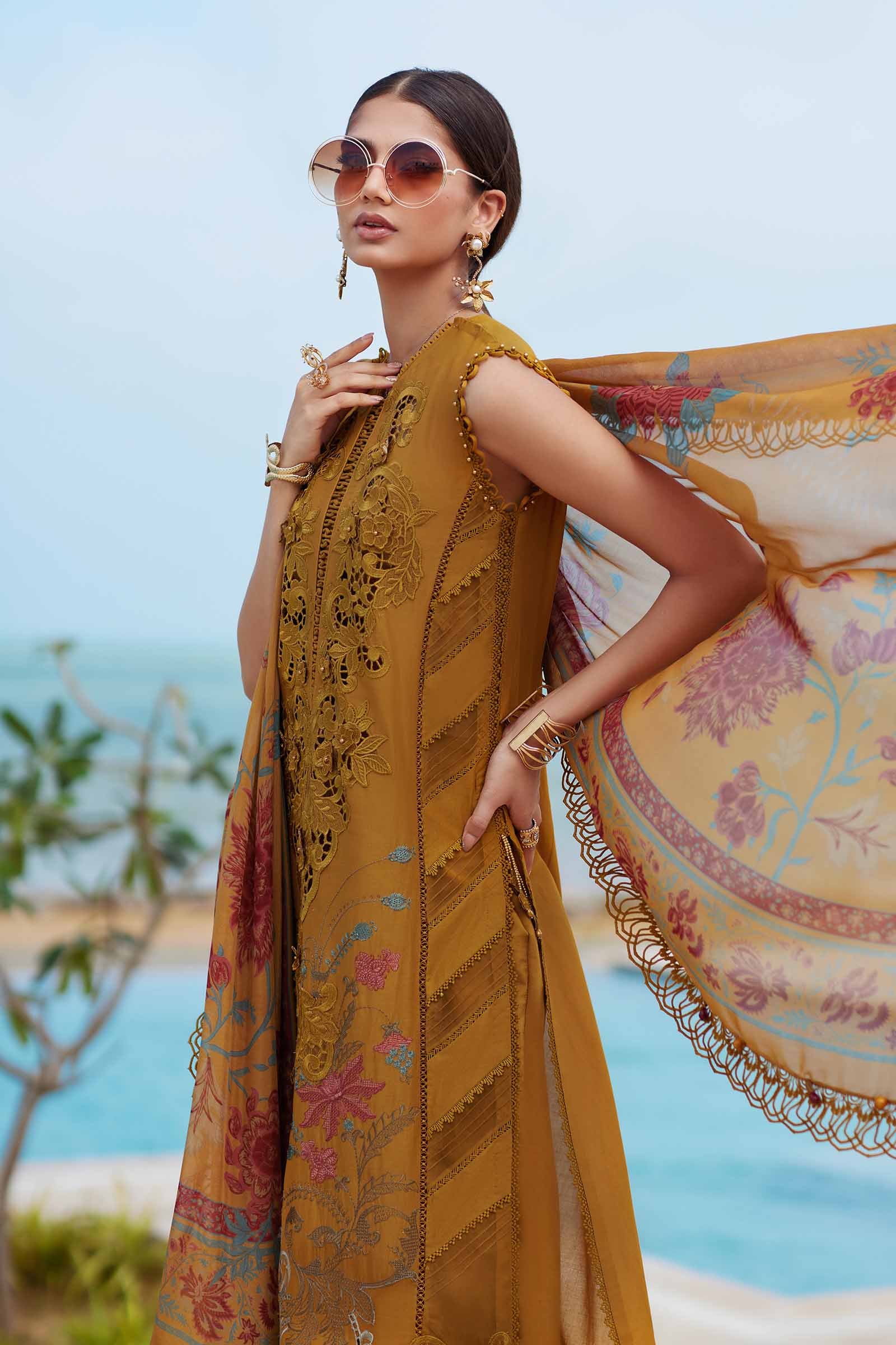Maria B Luxury Lawn Eid 2 Collection 25