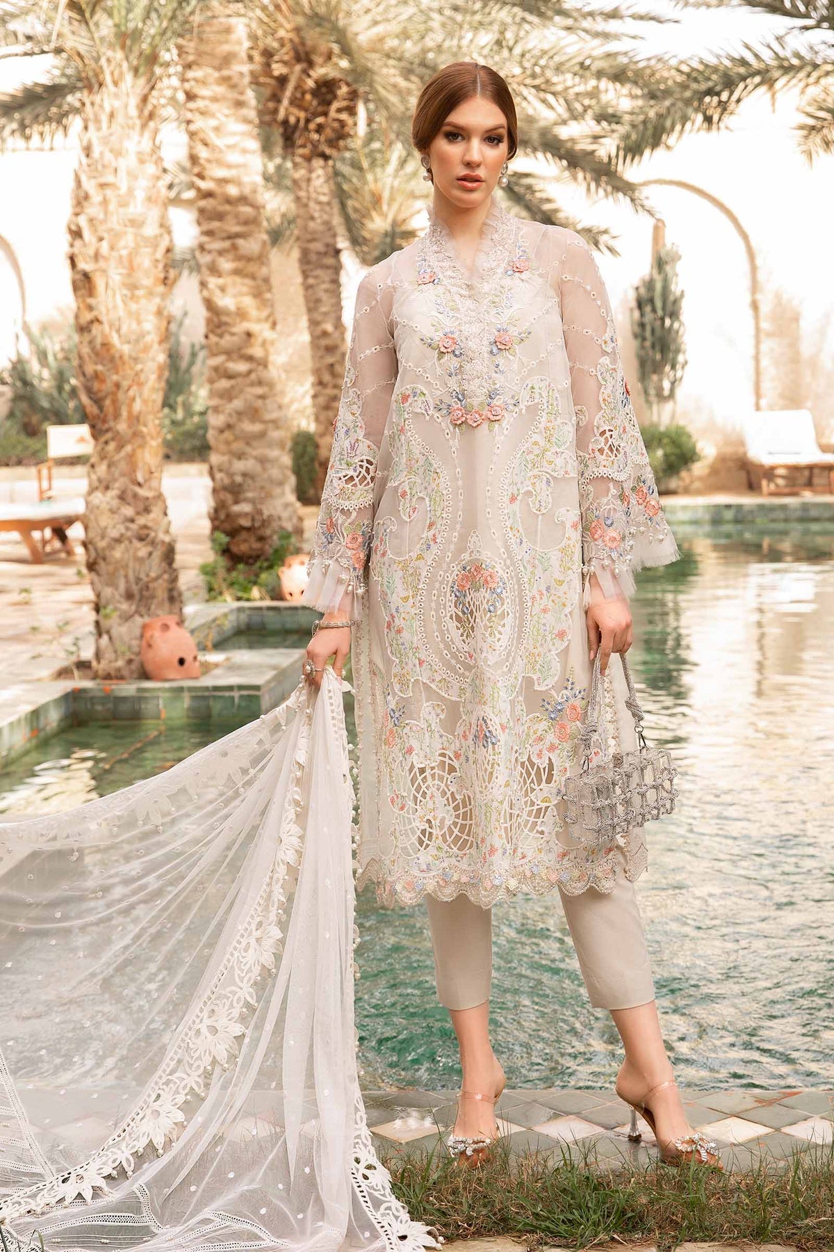 Maria.B Luxury Lawn Collection 24 (5A)