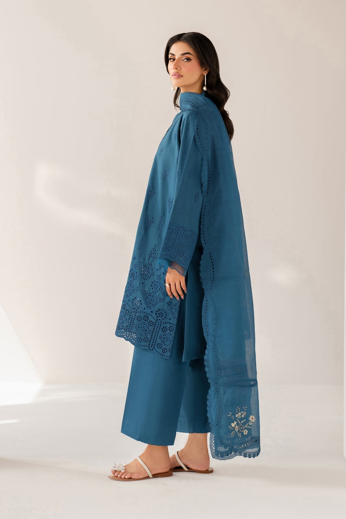 Xenia Le'Essence Summer 26