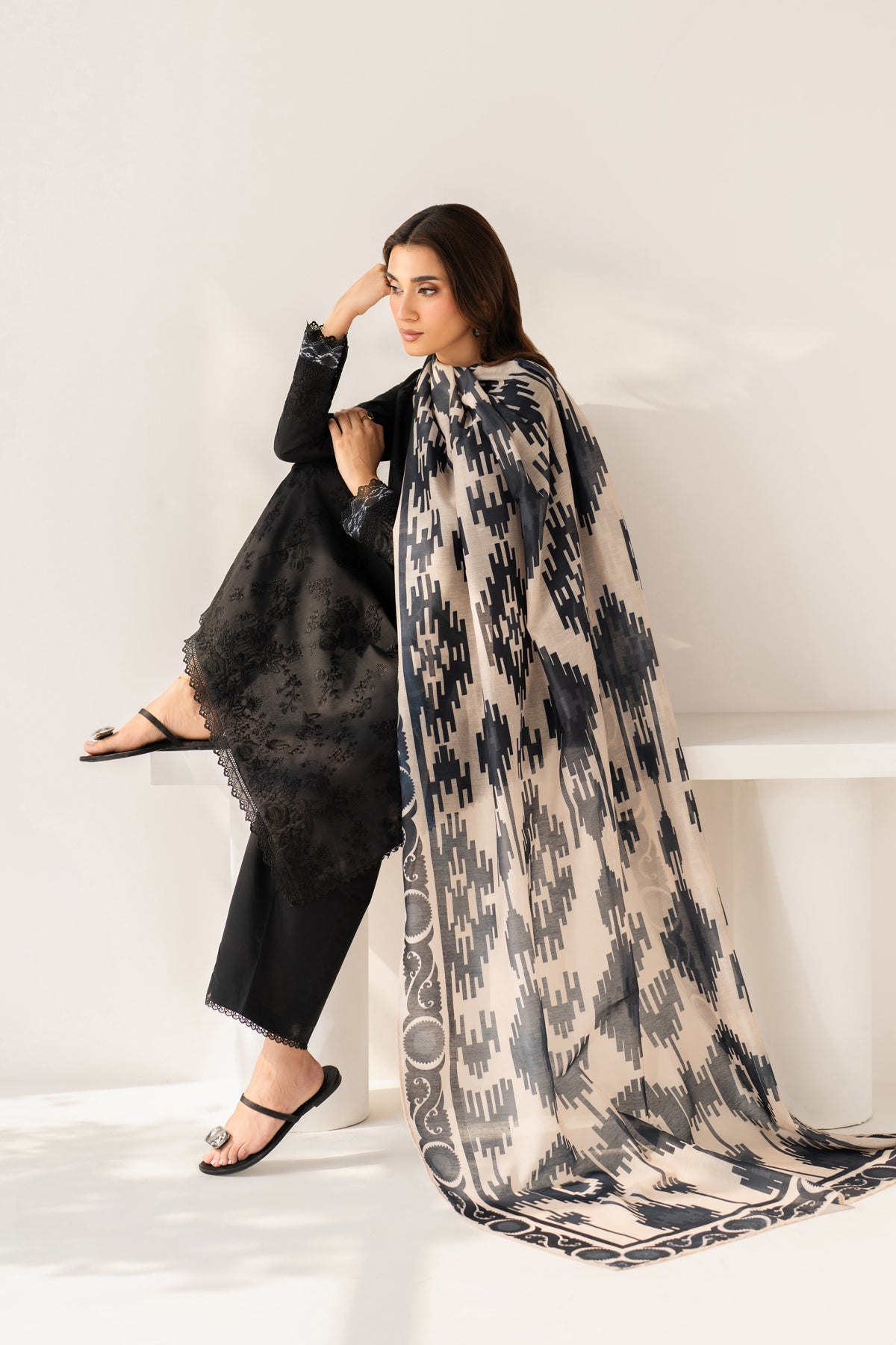 Xenia Le'Essence Summer 26