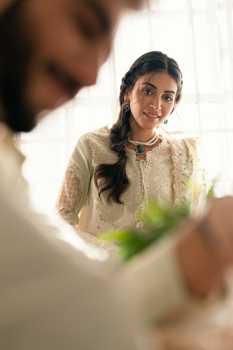 LUXURY LAWN EID EDIT 2025 BY QALAMKAR