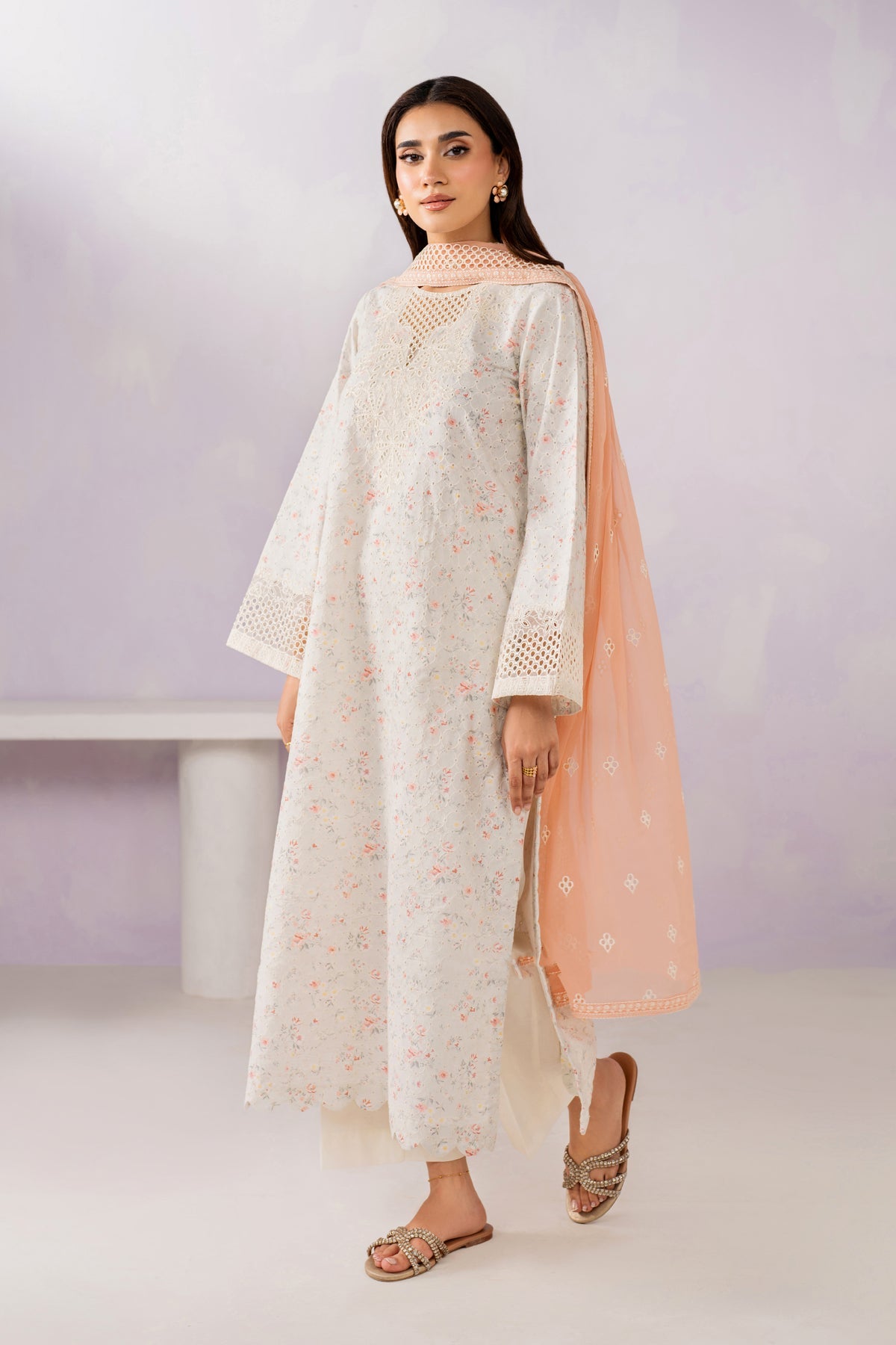 Xenia Le'Essence Summer 26