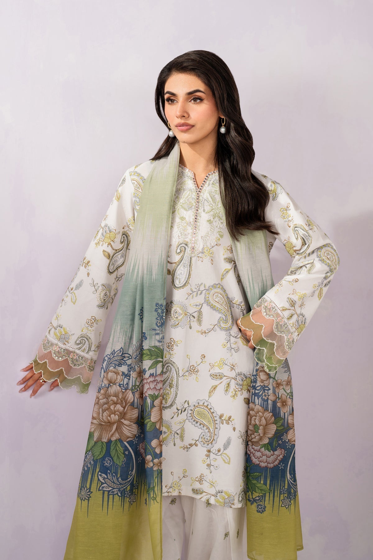 Xenia Le'Essence Summer 26