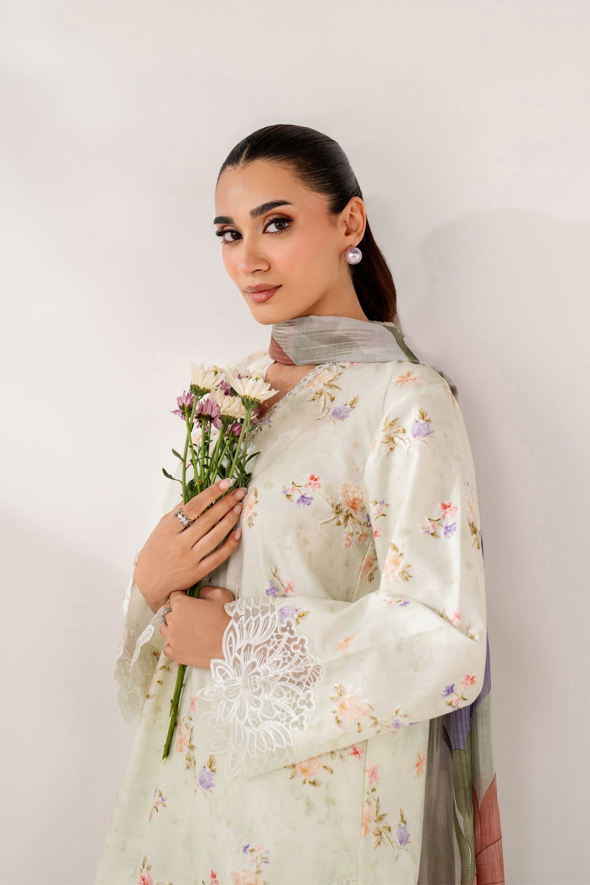 Xenia Le'Essence Summer 26