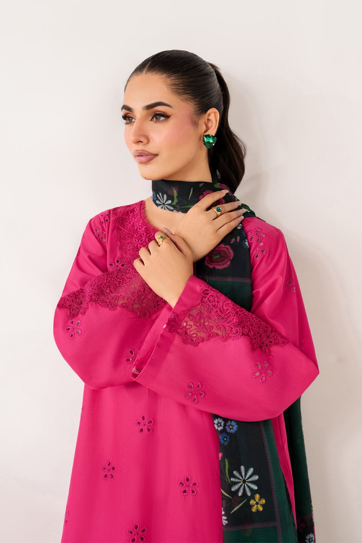 Xenia Le'Essence Summer 26