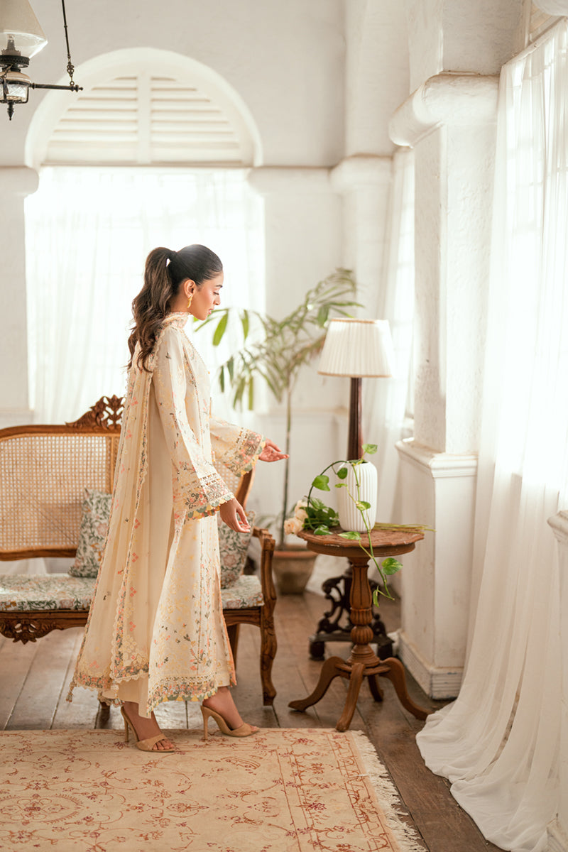LUXURY LAWN EID EDIT 2025 BY QALAMKAR