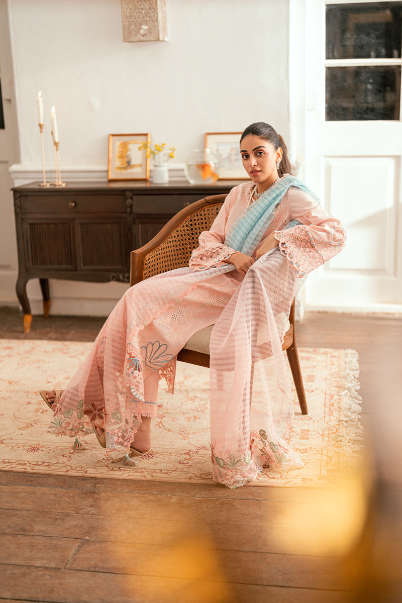 LUXURY LAWN EID EDIT 2025 BY QALAMKAR
