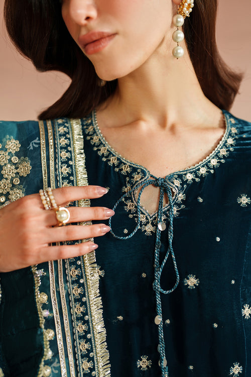 Velvet Vogue Formals '25 By Jazmin