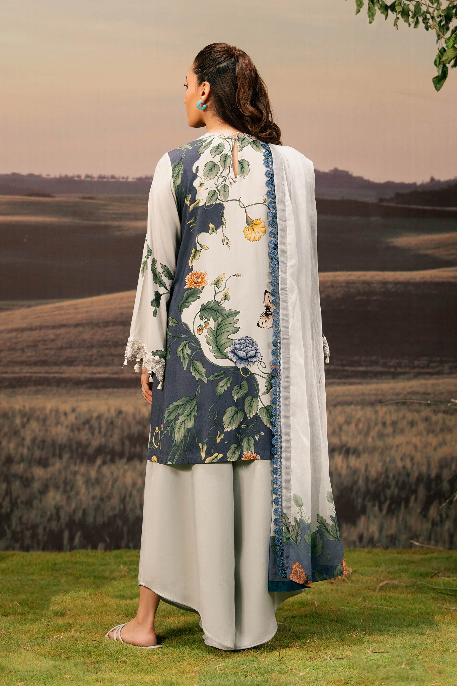 M Basic Unstitched Embroidered Arabic Lawn By Maria B