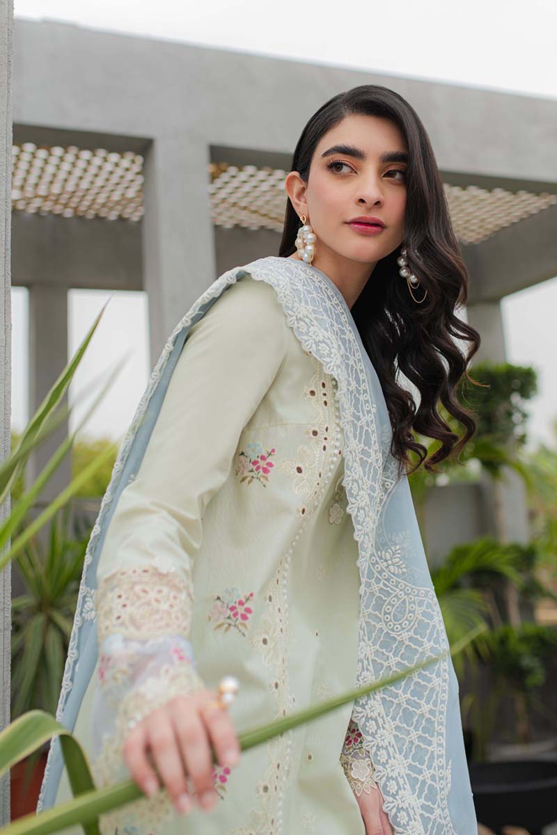 Qalamkar Qline Luxury Lawn Collection 04