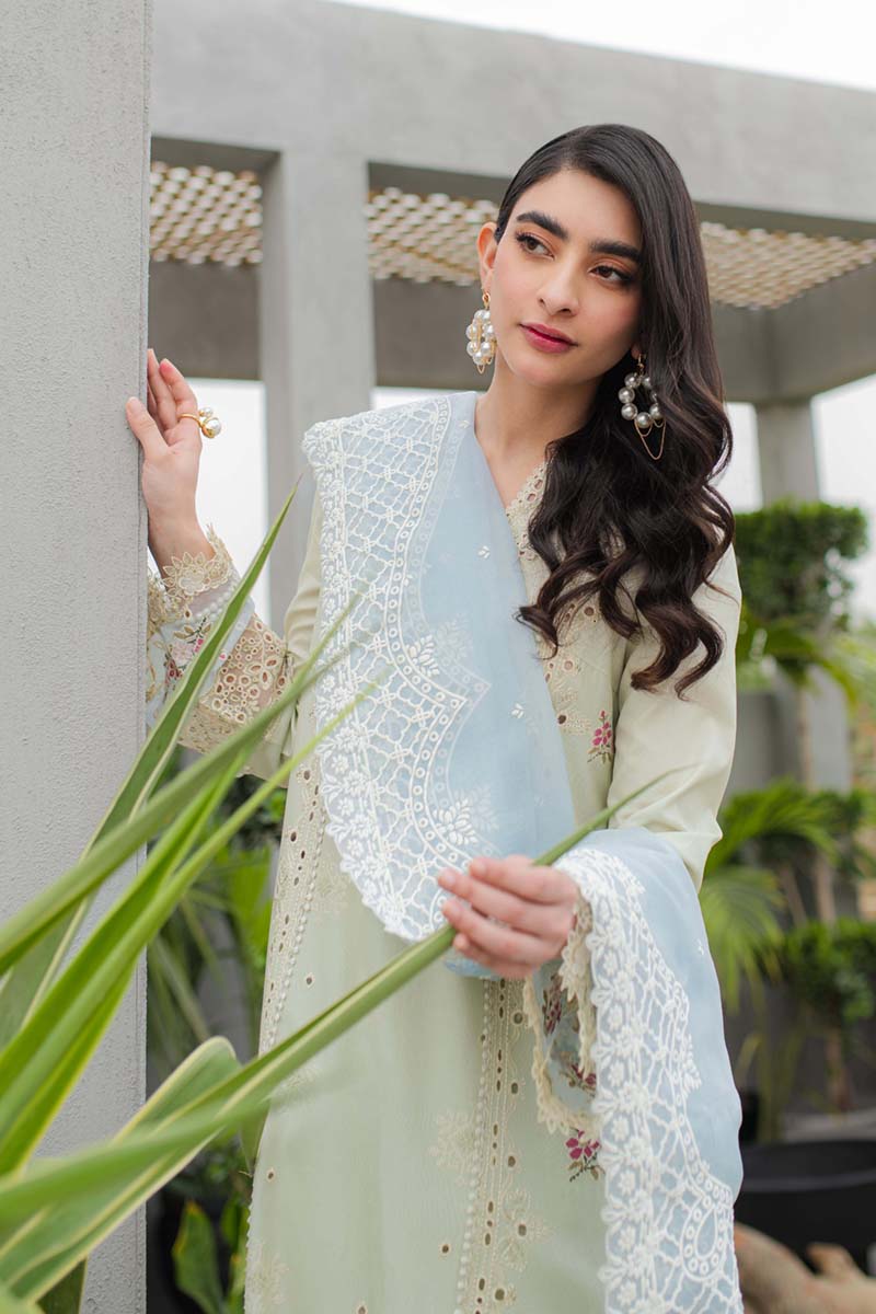 Qalamkar Qline Luxury Lawn Collection 04