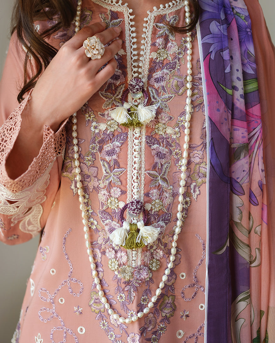 Mushq Amoi | luxury lawn'26