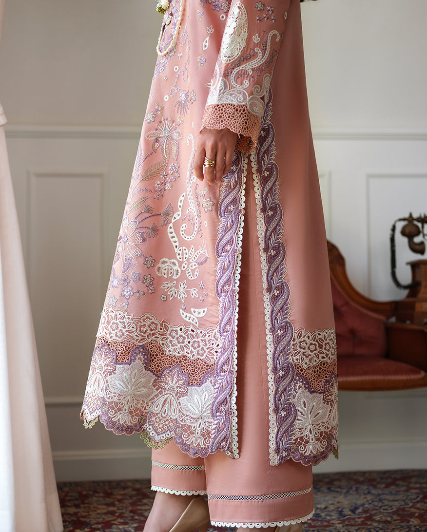Mushq Amoi | luxury lawn'26