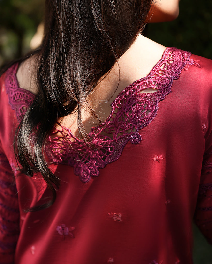 Mushq Amoi | luxury lawn'26