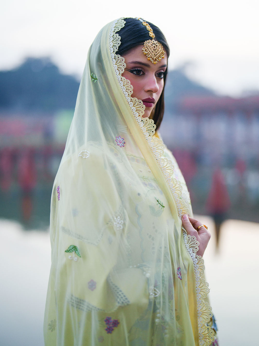Gul Luxury Lawn '26 by Mahnur