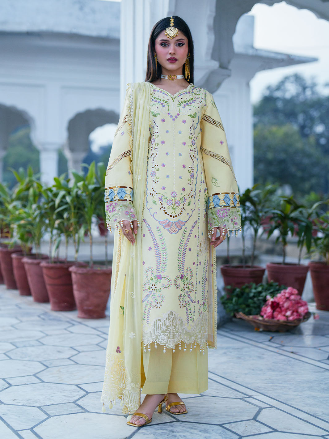 Gul Luxury Lawn '26 by Mahnur