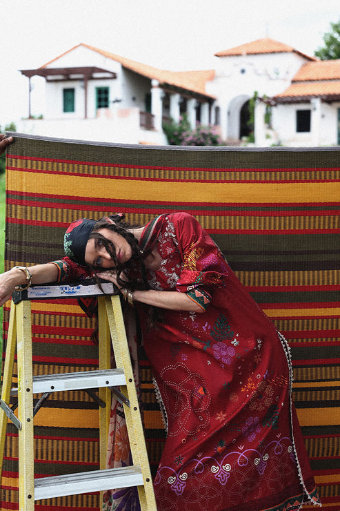 Mirasol Unstitched Printed Cambric By Mushq Hemline