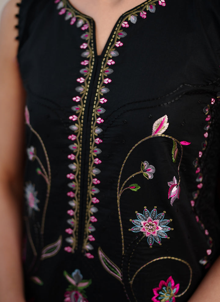 Neeshay Symphony Luxury Lawn'26