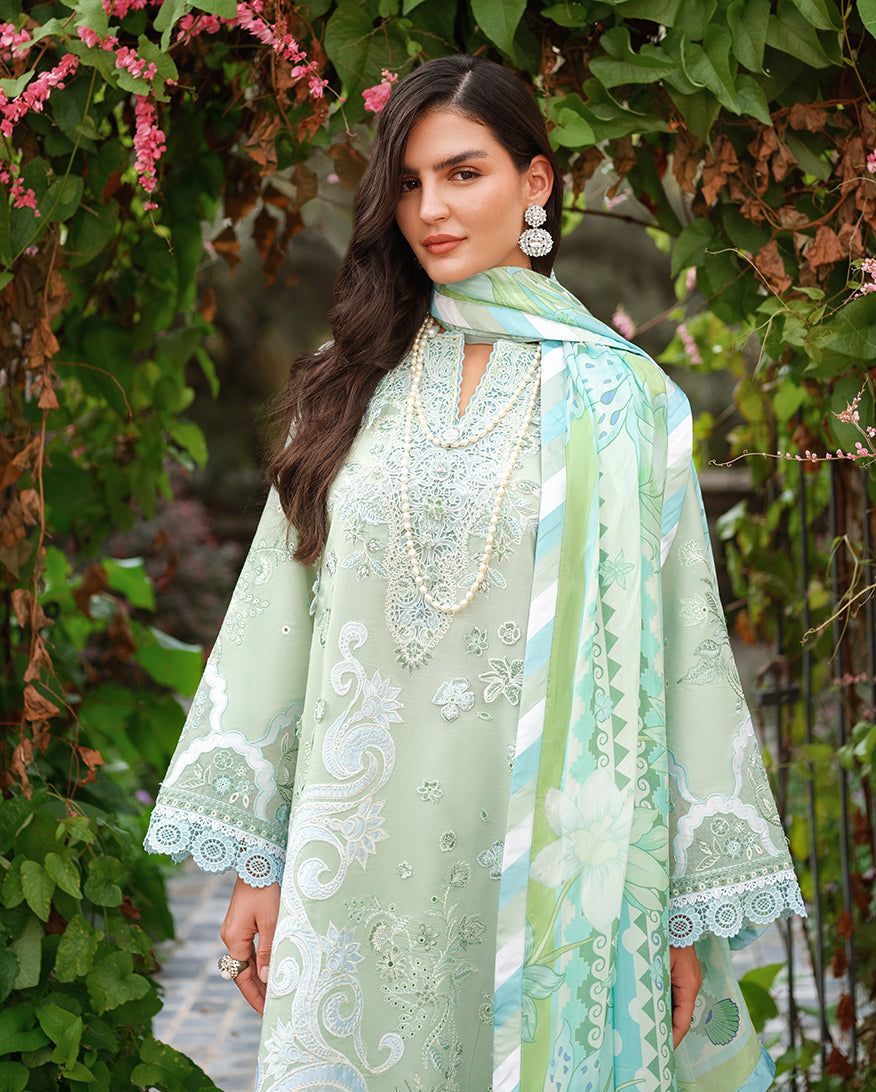 Mushq Amoi | luxury lawn'26