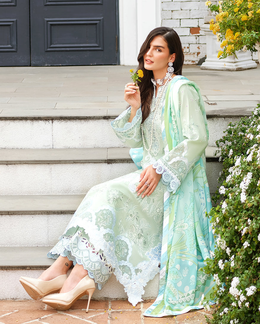 Mushq Amoi | luxury lawn'26