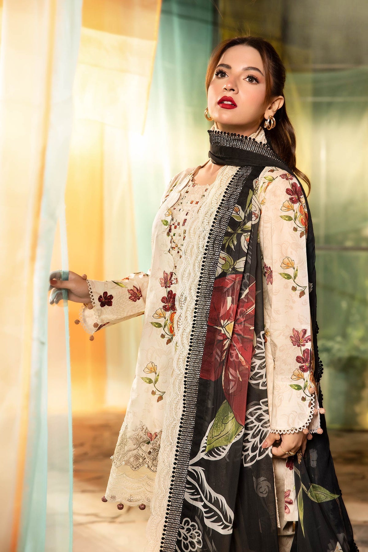 Maria B M Basic Unstitched 3 Piece Lawn 25