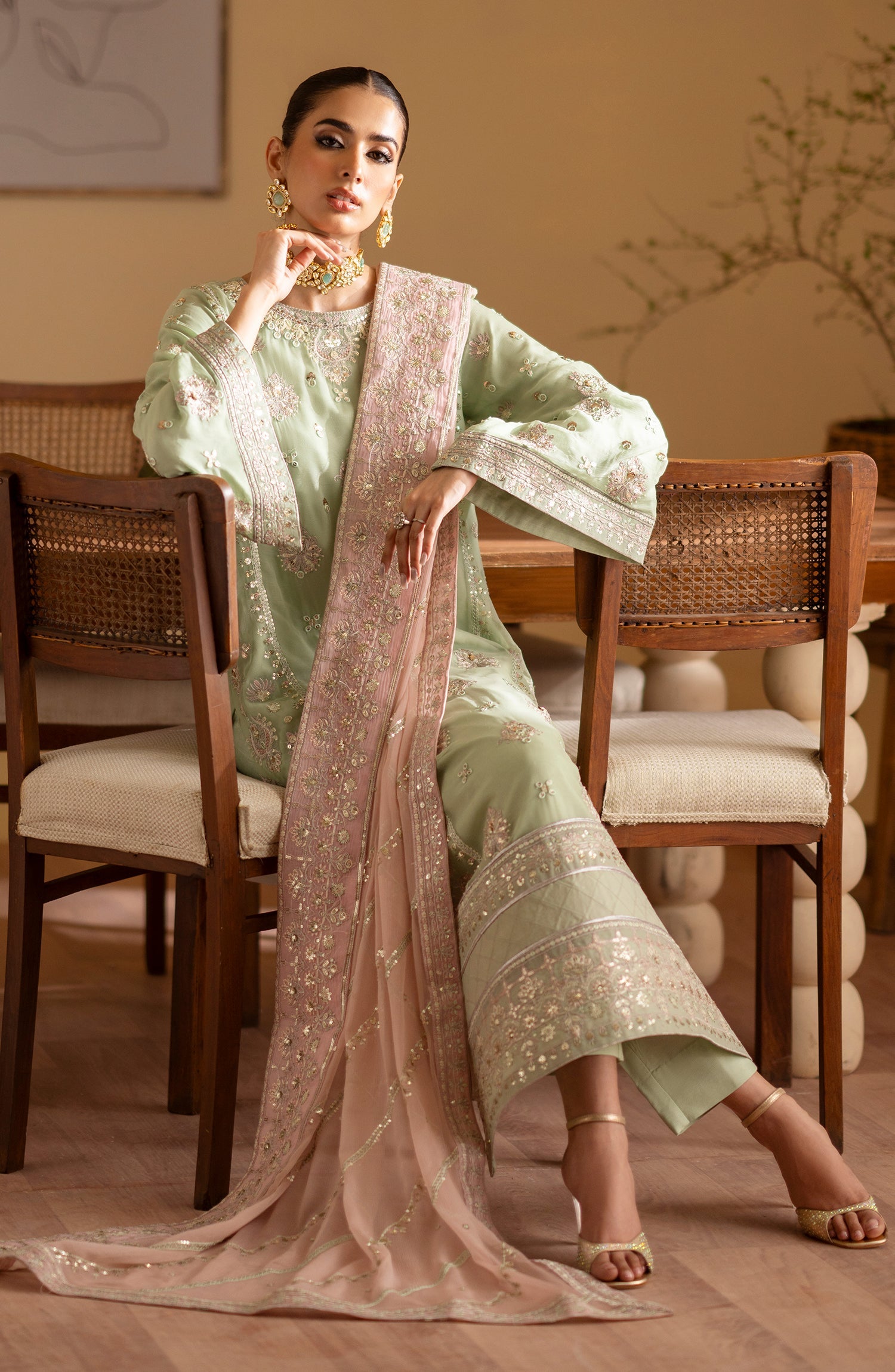 Romansiyyah Luxury Formals' 24 By Emaan Adeel