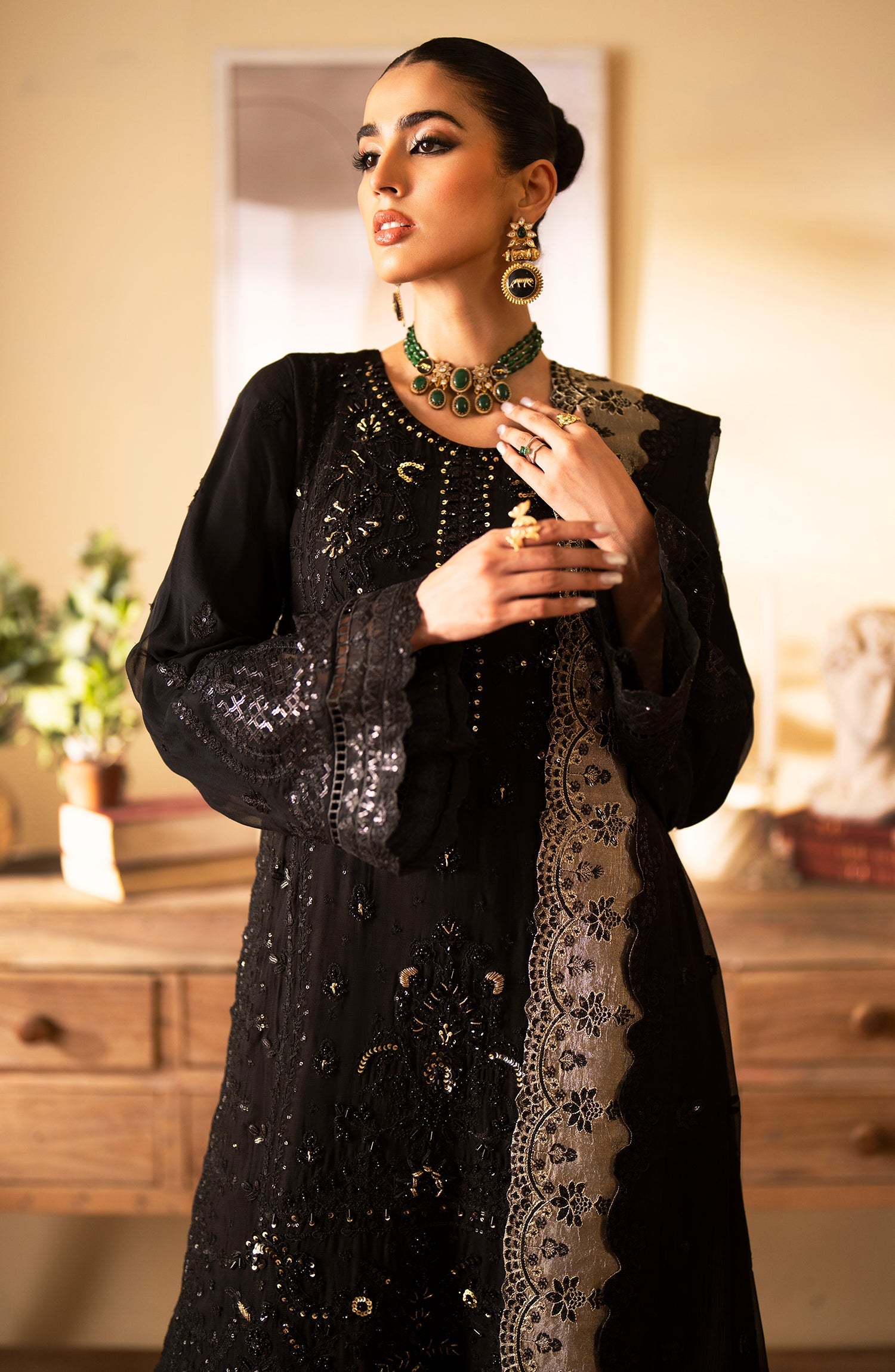 Romansiyyah Luxury Formals' 24 By Emaan Adeel