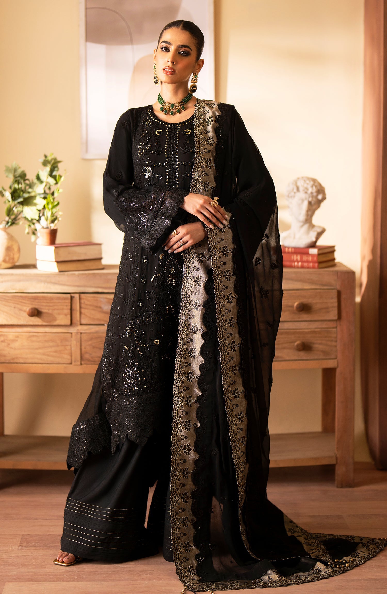 Romansiyyah Luxury Formals' 24 By Emaan Adeel